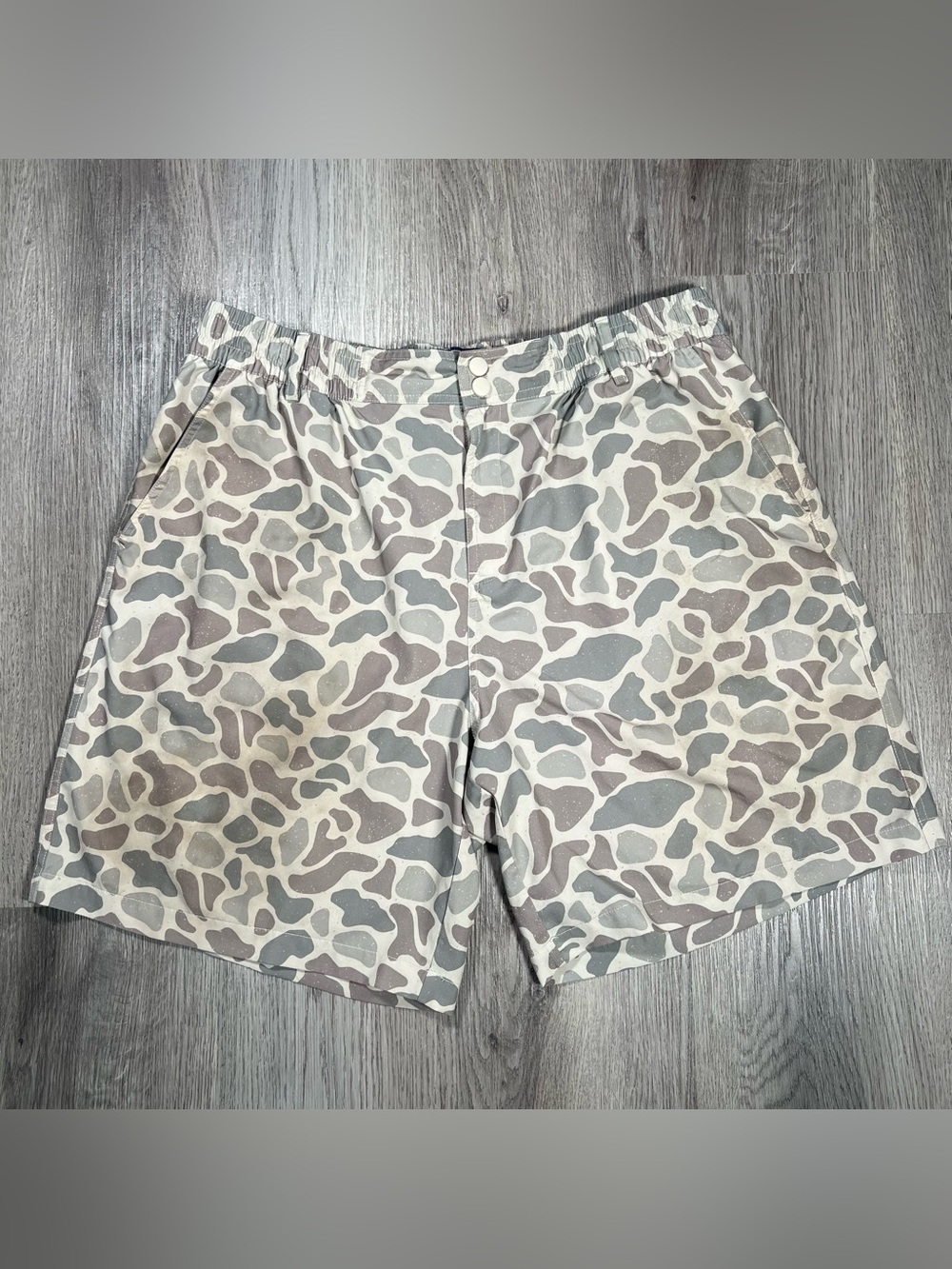 Burlebo Everyday Shorts Men's Size XL Duck Camo Stretch Swim 7.5” Casual AS IS